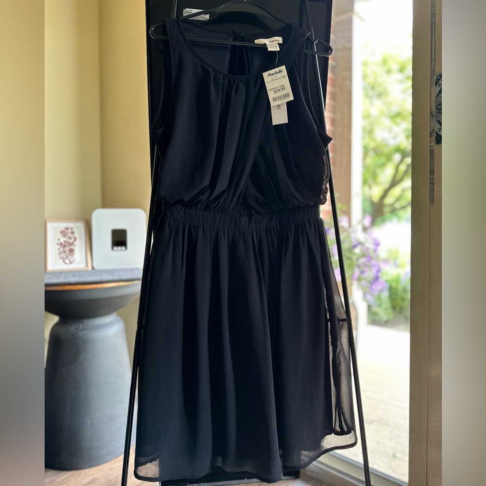 Sans Souci Black Sleeveless Mid Sundress
